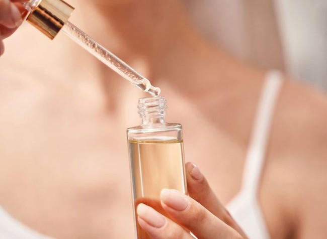  The benefits of incorporating facial oils into your skincare routine