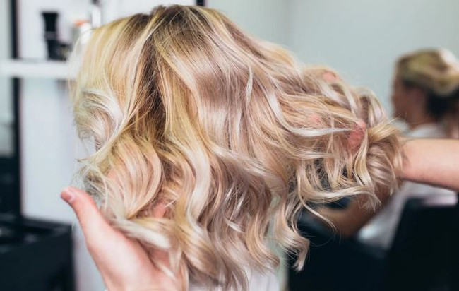  Tips for Achieving and Maintaining Healthy Blonde Hair