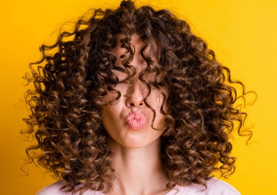  The Secrets to Achieving Bouncy and Defined Curls
