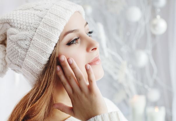  5 Essential Makeup Products for a Winter Wonderland